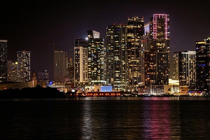 Miami’s Best Party Cruise Drink Included 1 Hour 20 Min Tour - The 9:30 pm timing: what “party at sea” feels like in real life