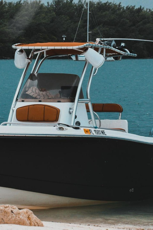 Miami's Unique Private Boat Tour: Discover & Enjoy Your Way - A Private Captain-Run Boat Day on Biscayne Bay