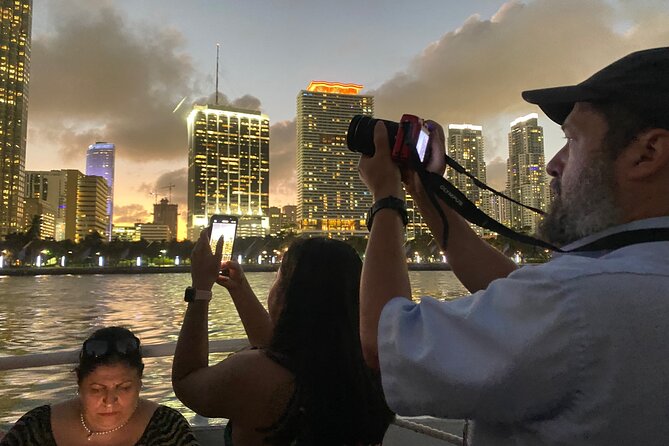 Miami Sightseeing Cruise on a Luxury Yacht - The celebrity islands bit: what the guide adds to the scenery