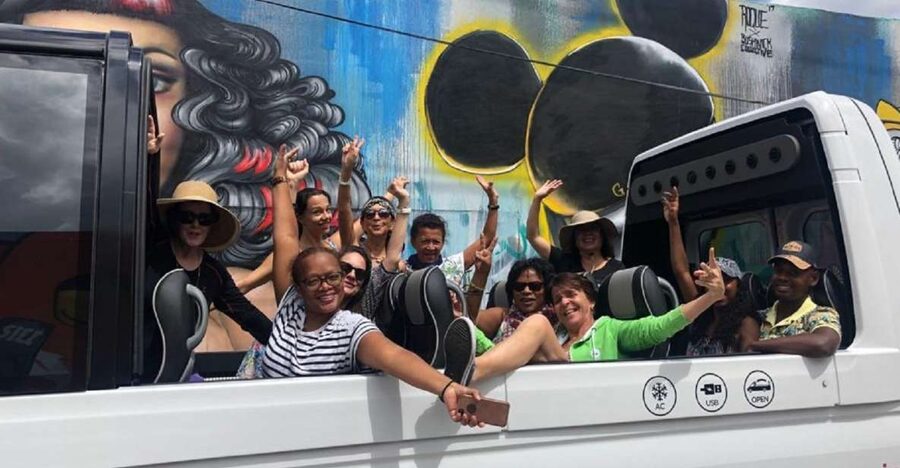 Miami Sightseeing Tour in a Convertible Bus (French) - Key things to know before you go