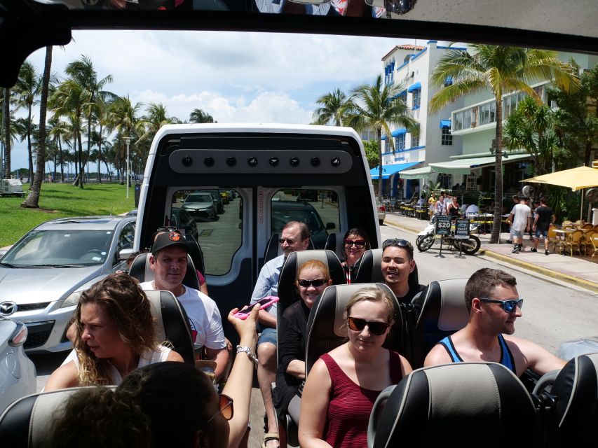 Miami Sightseeing Tour in a Convertible Bus (French) - Little Havana on foot: Cuban culture with time to walk