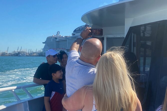 Miami Skyline 75 Min Cruise Tour Biscayne Bay Millionaire Homes - Ferry-Only Millionaire Island Views: Privacy, Price, and a Different Kind of Miami