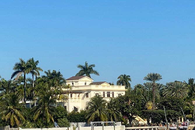 Miami Skyline 75 Min Cruise Tour Biscayne Bay Millionaire Homes - Sunset vs. Daytime: Choosing the Right Departure for Your Mood