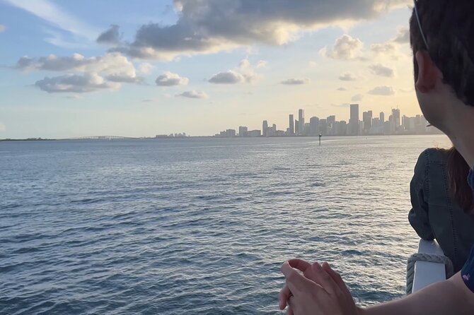 Miami Skyline Sunset Cruise with The Mojito Bar On board - Venetian Islands, Hibiscus Island, and Palm Island: Miami’s Built-For-Photo North Shore