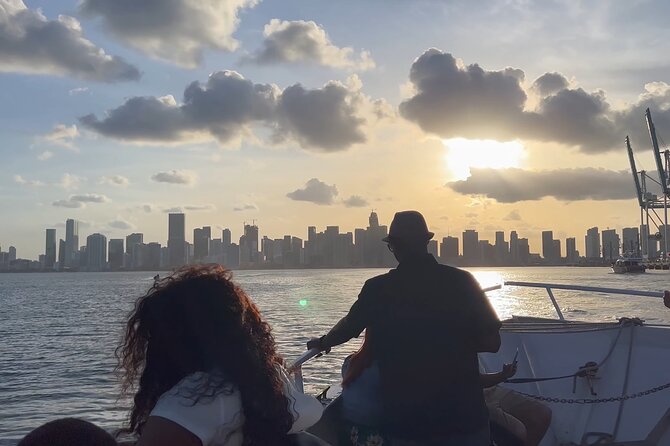 Miami Skyline Sunset Cruise with The Mojito Bar On board - Star Island and Millionaires Row: Looking for the Glam Without the Attitude