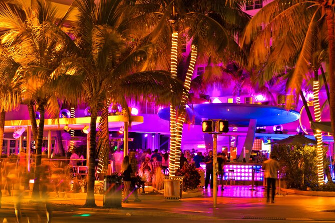Miami Small-Group Night Tour with Skyview Wheel - Skyviews Miami Observation Wheel: The Enclosed Skyline Moment