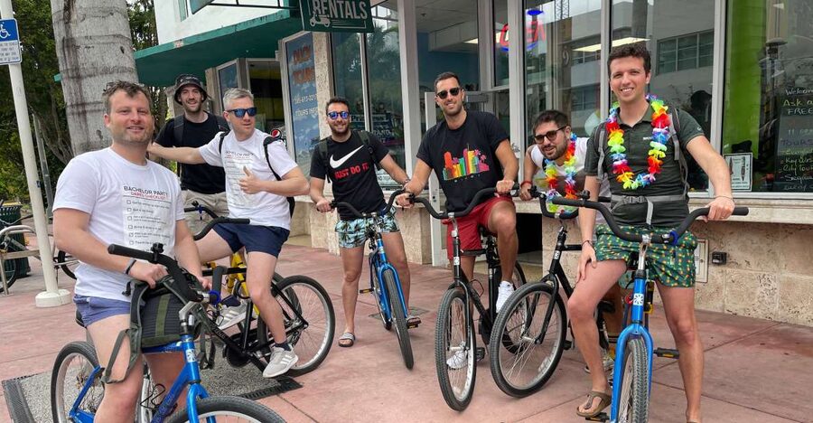 Miami: South Beach Bicycle Rental - Picking Up Your Sun Bicycle in the Art Deco Sweet Spot
