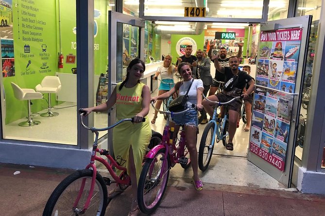 Miami South Beach Bicycle tour - Meeting at 1401 Washington Ave: easy to find, quick to start