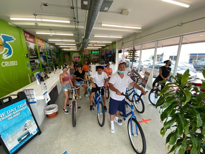 Miami: South Beach Bike Rental - The Beach Cruiser Setup: Comfortable, Simple, and Practical