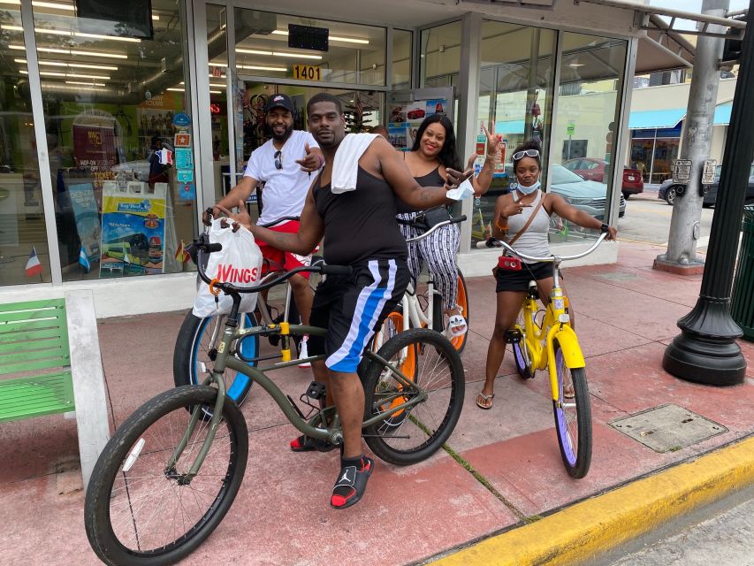 Miami South Beach Bike Tour - Guides that don’t read scripts: what makes the tour feel human