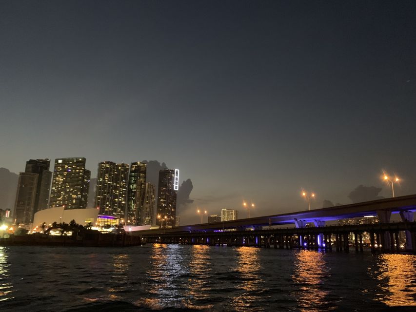Miami: Sunset Cruise with Celebrity Homes & Open Bar - The Route Through Biscayne Bay: Islands, Lines of Sight, and Celebrity Names