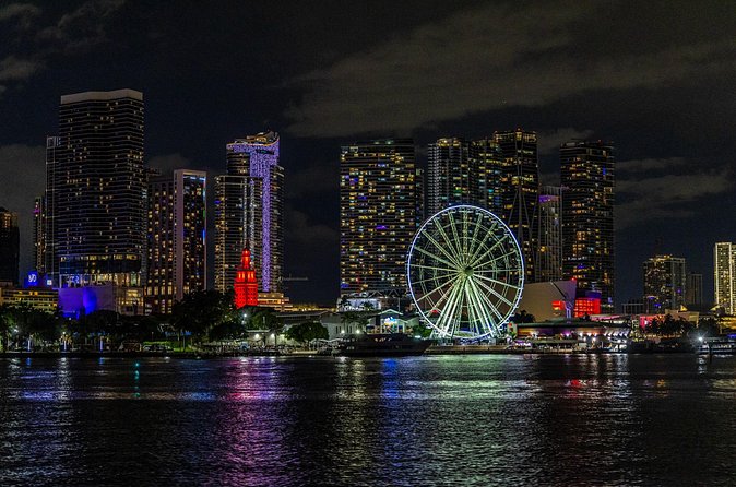 Miami Twilight Skyline Cruise - Timing choices: why the “twilight” length matters