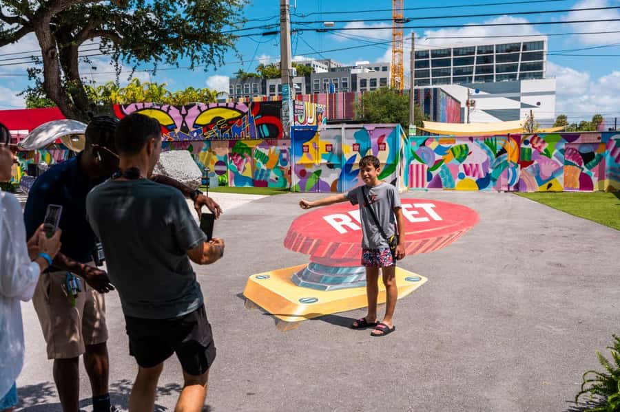 Miami: Wynwood Walls Freestyle Spray Painting & Admission - After you paint: your admission to murals, sculptures, and galleries