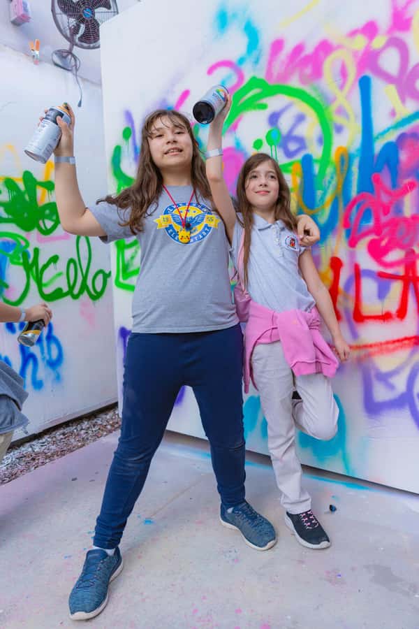 Miami: Wynwood Walls Freestyle Spray Painting & Admission - Practical tips so your visit runs smooth