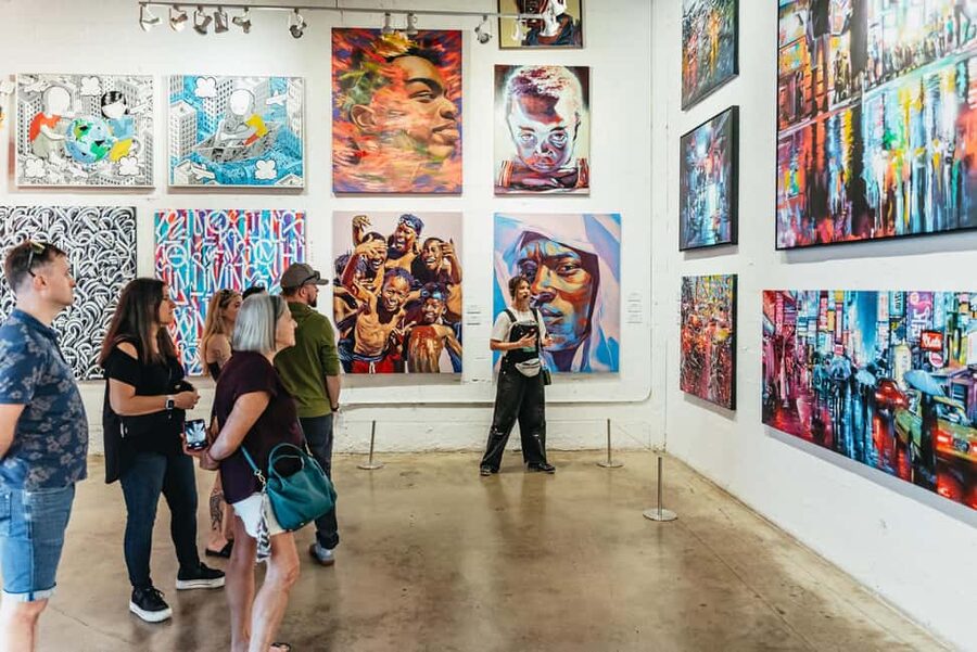 Miami: Wynwood Walls, Galleries, and Murals Guided Tour - The 40-Minute Flow: Outdoor Murals, Then Galleries