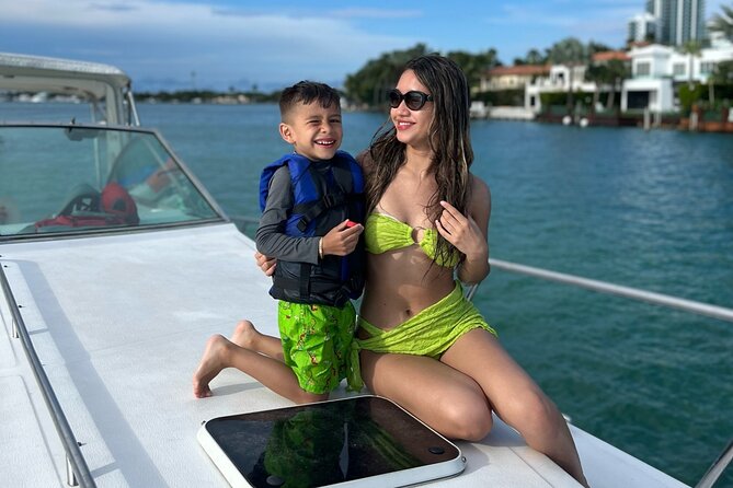 Miami Yacht Party – Discover Secret Spots w/ Captain & Drinks - Meeting Point and Getting on Board at 10800 Collins Ave