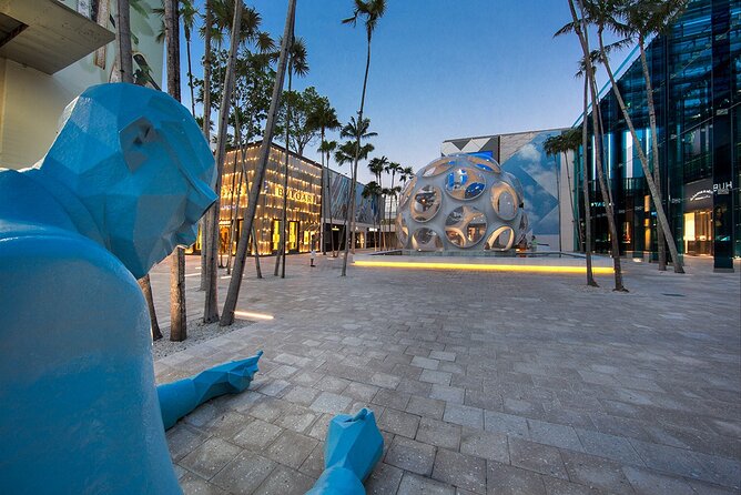 Personalized Miami City Tour: Private SUV & Local Guide - South Beach: Art Deco Stroll and Beach Time Without the Chaos