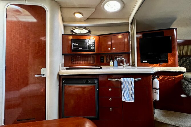 Private 4 Hours Sea Ray 34 Foot Yacht Rental in Miami - Cruising Miami (and Reaching Biscayne Bay): What the Route Feels Like