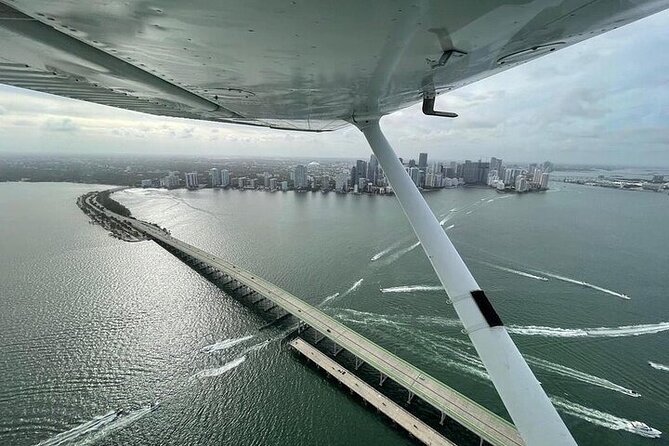 Private 60 Minute Romantic Air Tour with Champagne in Miami - Price and value: is $115 per person worth it?