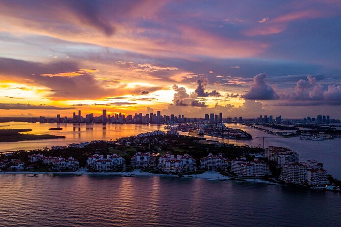 Private Golf Cart Tour of Miami Beach - South Pointe Park (20 minutes) for sunset-level views and skyline drama