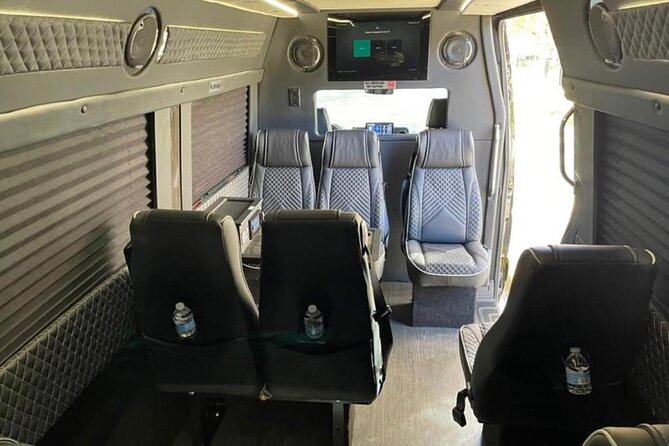 Private Group Transfer Service From Port of Miami & Miami Airport - Communication: when flights change or you get turned around
