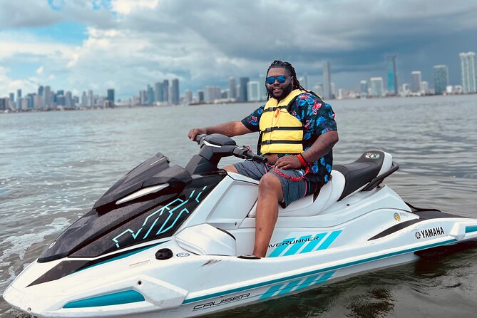 Private Jetski Excursion In Miami - Your 90-minute jet ski cruise: choosing your pace along Miami’s coast