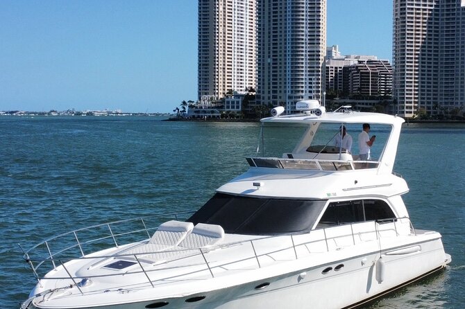 Private Luxury Yacht Cruise Tour in Miami Beach and Biscayne Bay - Key highlights you’ll feel right away