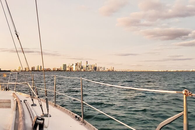 Private Sailing on the Miami Bay - Biscayne Bay - Key Biscayne: lighthouse vibes and easy anchoring