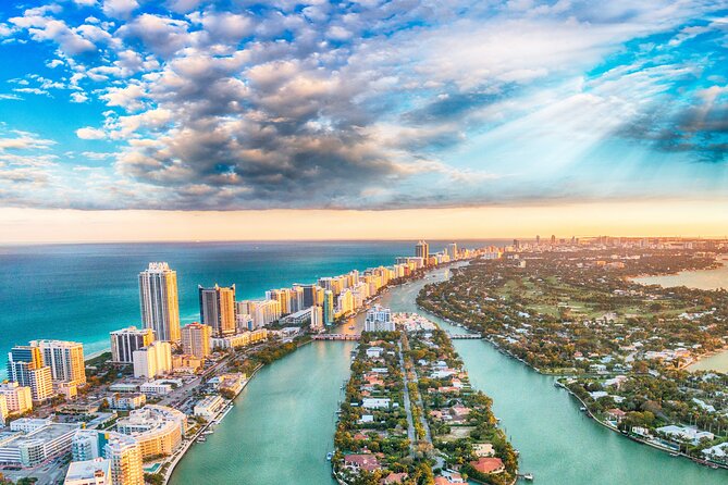 Private Transfer in Miami (MIA) to Airport ,Home, Hotel or Work - The real value: a Miami transfer that’s less stress