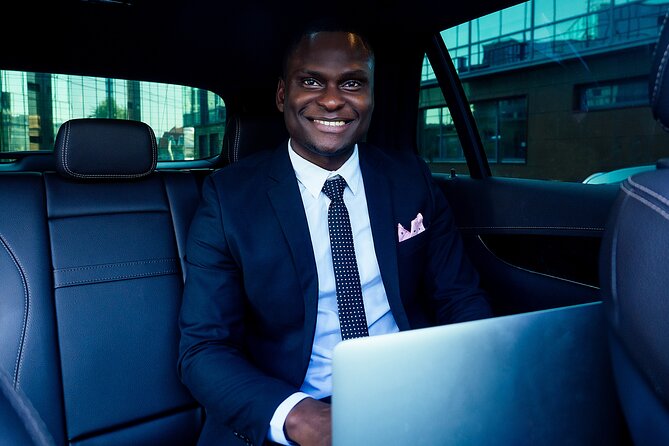 Private Transfer in Miami (MIA) to Airport ,Home, Hotel or Work - The one potential weak spot: curbside visibility