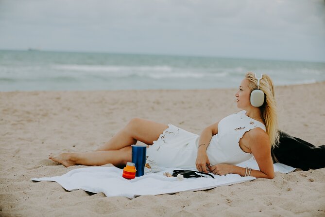 Private Vacation Photoshoot with Photographer in Miami Beach - Your Photographer’s Job: Comfort, Posing, and Real-Looking Photos