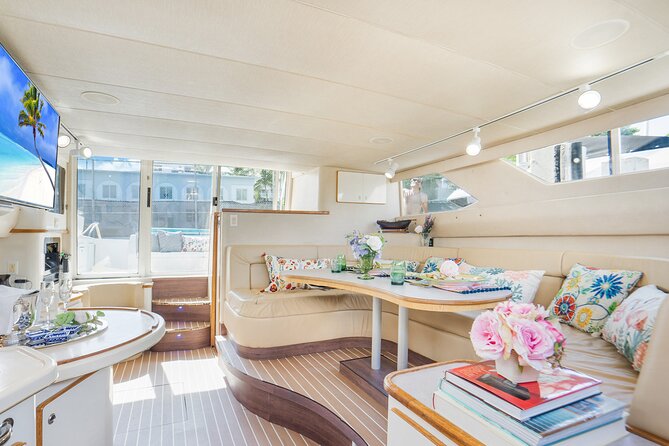 Private Yacht Tour Miami - Timing Tips: Sunset vs Late Day (and Why It Matters)