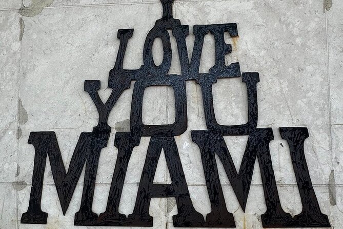 See it All in One Tour!! 6hr VIP Full Experience of Miami!! - Design District and Wynwood Walls: modern luxury meets street art