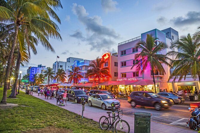 See it All in One Tour!! 6hr VIP Full Experience of Miami!! - Coral Gables quick classic streets and Miracle Mile energy
