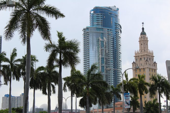 Small-Group Miami City and Speedboat Tour & Hotel Pick-up - Ocean Drive and the Art Deco Hotel lineup: postcard views with context