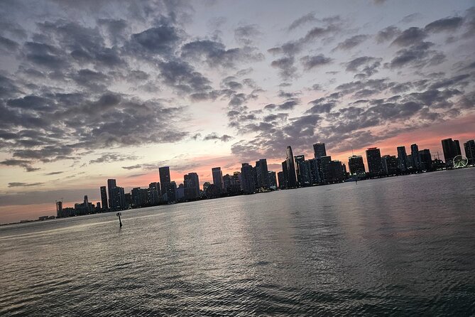 South Beach: Cruise of Millionaire’s Homes & Miami Skyline - Group Size and What That Means for Your Experience