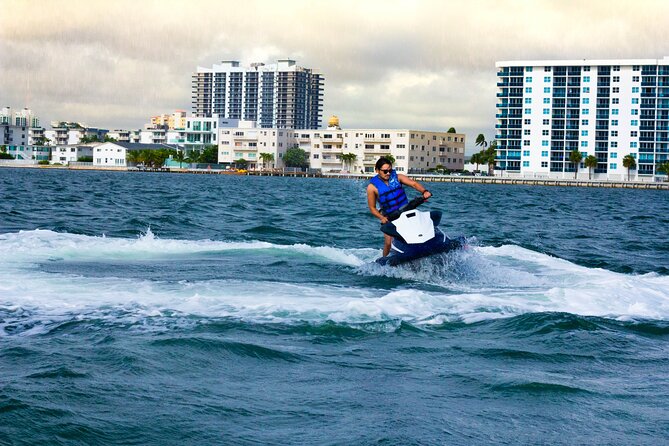 South Beach Jet Ski Rental departs Bayside Marketplace - Price and cash deposits: the part you need to plan for
