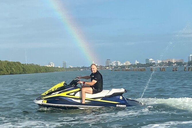 South Beach Jet Ski Rental departs Bayside Marketplace - Rules of the throttle: licensing, weight limits, and safety checks