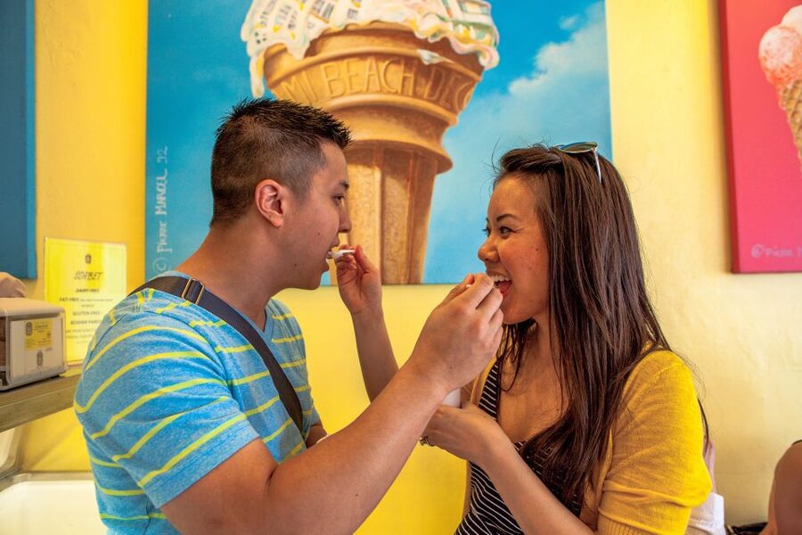 South Beach Tour des Forks: Eat Like a Local - The 3-hour plan with five tastings: what your stomach should expect