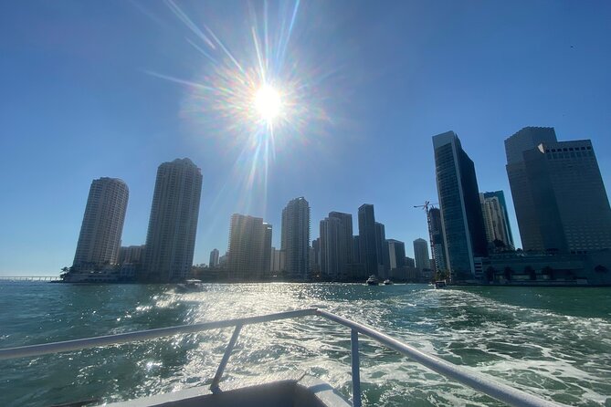 Sunset Cruise of Biscayne Bay Millionaire Homes & Cash Bar - Who should book this Biscayne Bay sunset cruise (and who should skip)