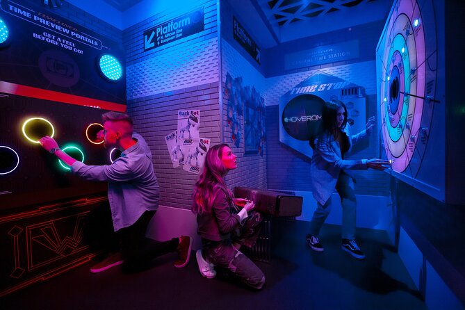 The Escape Game at Brickell City Centre in Miami - How the game works: briefing, 60-minute puzzle sprint, then photos