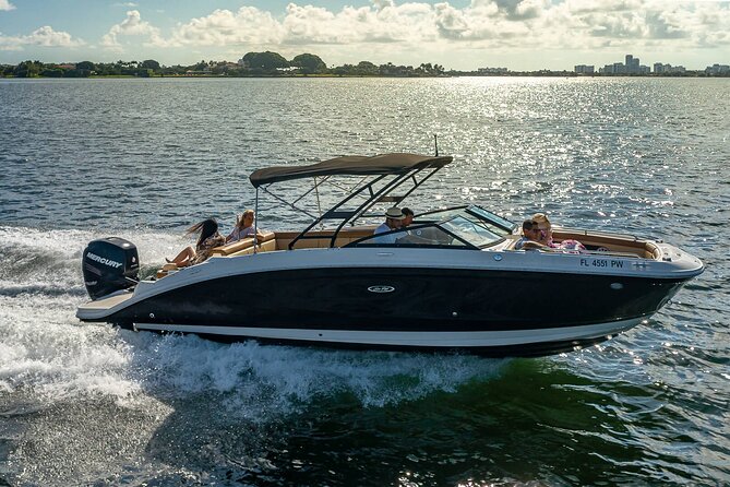 Top-Rated Boat Rental with Captain | 1 to 11 People - Captains and the pace: Esteban, Josh, John, and Thibault