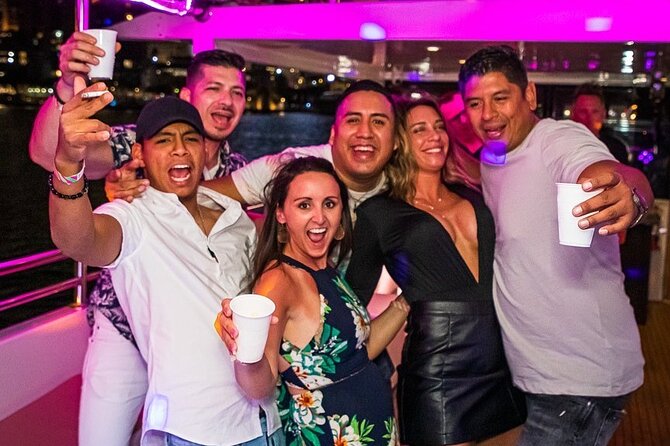 Ultimate Party in Miami : Boat Party, Party Bus & Nightclub - Price and value: is $189 worth it for this Miami combo?
