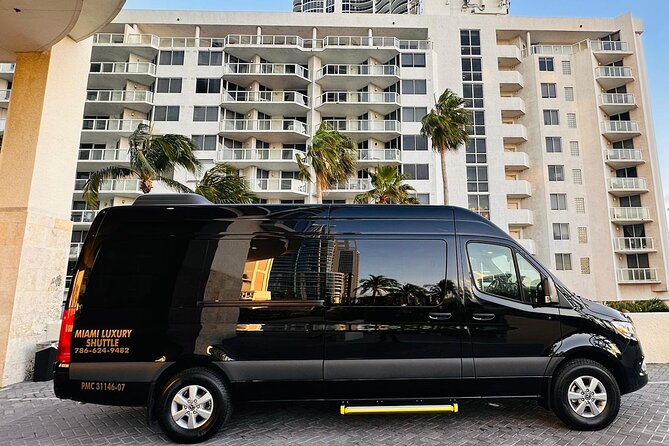 VAN Mia Airport or Hotels to Miami Port or Hotels Up to 14pax - The point of this transfer: less Miami chaos, more cruise time