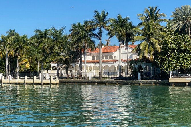 VIATOR EXCLUSIVE CRUISE: Miami Party Boat & Millionaire Homes - Millionaire Islands and Star Island: The Homes-Plus-Landmarks Moment
