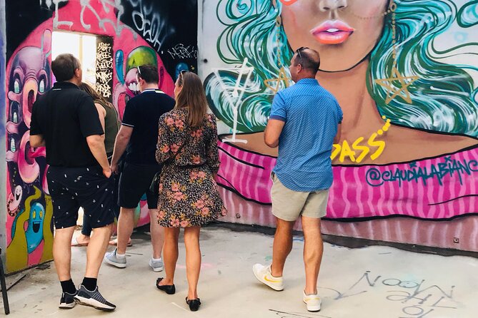 Wynwood Street Art Tour - Stop 1 at the Wynwood Building: the zebra-striped landmark