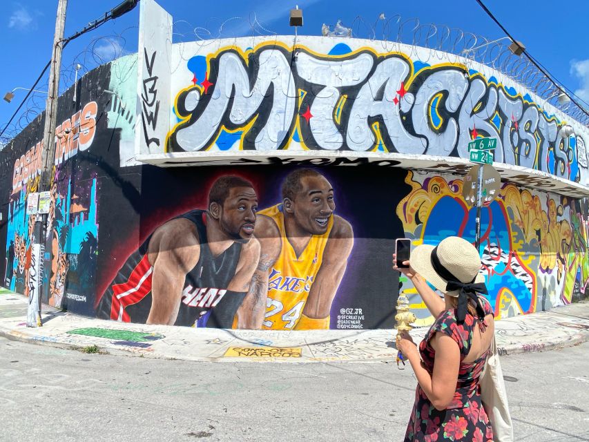 Wynwood walking tour in French (2h) - Murals you can spot and understand: street art 101 on foot