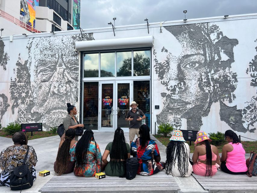 Wynwood Walls Street Art & Neighborhood Walking Tour - Shopping and wandering time without losing the route